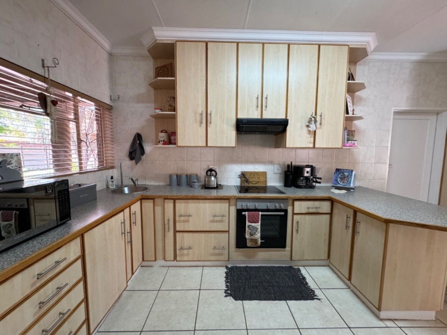  Bedroom Property for Sale in El Toro Park Northern Cape